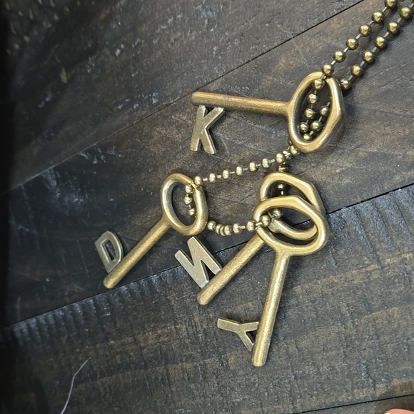 VINTAGE DKNY Brown Leather Messenger Bag!!!! - Picture 2 of 9